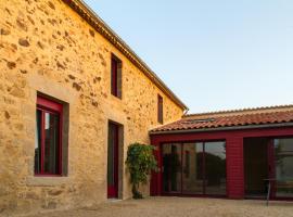 Le Puy Carmin - Chambre d'h&ocirc;tes avec jacuzzi, hotel com banheiras de hidromassagem em Bazoges-en-Paillers