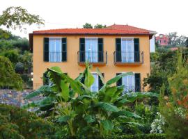 Casa Laura, Hotel in Imperia