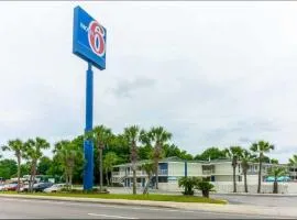 Motel 6 - Pensacola West