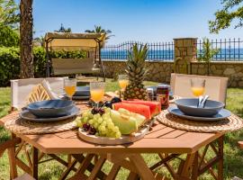 Luna Apartments, hotel v destinaci Akrotiri