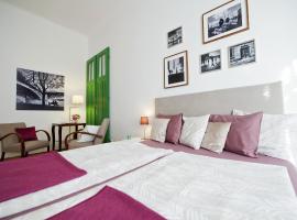 Green Door Family Apartment, hotel perto de Margaret Island Fountain, Budapeste