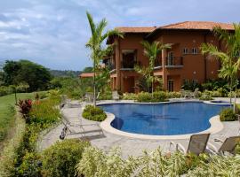 Los Suenos Resort Veranda 5A by Stay in CR, cabaña o casa de campo en Herradura