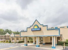 Days Inn by Wyndham Camp Springs Andrews AFB