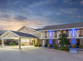 Super 8 by Wyndham Bentonville, huisdiervriendelijk hotel in Bentonville