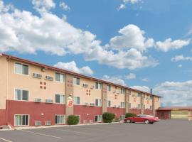 Super 8 by Wyndham Worthington Minnesota, pet-friendly hotel in Worthington