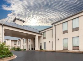 콘웨이에 위치한 호텔 Super 8 by Wyndham Conway