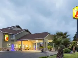 Super 8 by Wyndham Fortuna