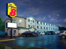 Super 8 by Wyndham Hot Springs, hotell i Hot Springs