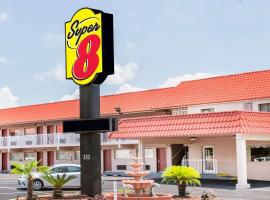 Super 8 by Wyndham Ft Walton Beach: Fort Walton Beach şehrinde bir motel