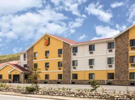 Super 8 by Wyndham Dillon/Breckenridge Area, hotel en Dillon