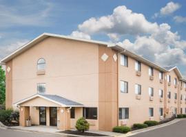 Super 8 by Wyndham Beckley, hotel v destinaci Beckley