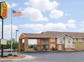 Super 8 by Wyndham Portales, hotel v destinaci Portales
