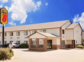 Super 8 by Wyndham Dyersville, hotel in Dyersville