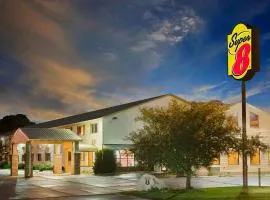 Super 8 by Wyndham Iowa Falls