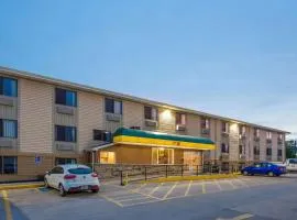 Super 8 by Wyndham Iowa City/Coralville