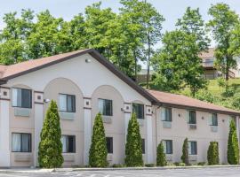 Super 8 by Wyndham Thurmont, hotel near Frederick Municipal Airport - FDK, Thurmont