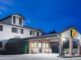 Super 8 by Wyndham Monroe WI, hotel en Monroe
