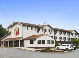 Super 8 by Wyndham New Castle, hotel i New Castle