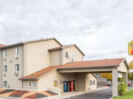 Super 8 by Wyndham Logan, hotel v destinaci Logan