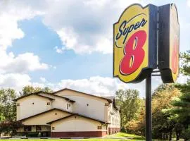 Super 8 by Wyndham East Stroudsburg - Poconos
