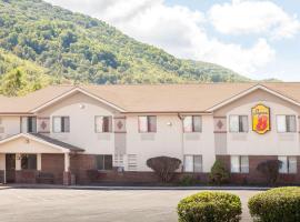 Super 8 by Wyndham Norton VA, hotel con parcheggio a Norton