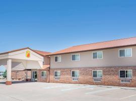 Super 8 by Wyndham Ogallala, hotell i Ogallala