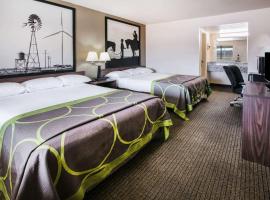 Super 8 by Wyndham Oklahoma Airport Fairgrounds West, accessible hotel in Oklahoma City