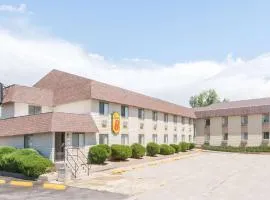 Super 8 by Wyndham Buffalo
