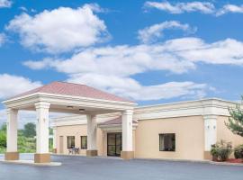 Super 8 by Wyndham Danville, hotel near Penn Valley Airport - SEG, Danville