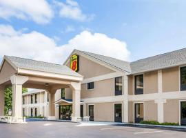 Super 8 by Wyndham Erwin, motel en Erwin