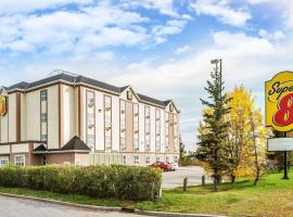 Super 8 by Wyndham Calgary/Airport, hotel near Calgary International Airport - YYC, Calgary