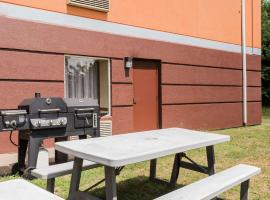 Viesnīca Super 8 by Wyndham Mars/Cranberry/Pittsburgh Area pilsētā Kranberi apgabals