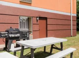 Super 8 by Wyndham Mars/Cranberry/Pittsburgh Area