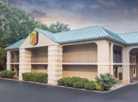 Super 8 by Wyndham Decatur/Lithonia/Atl Area, motel di Decatur