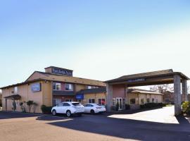 Travelodge by Wyndham, Newberg、ニューバーグのホテル