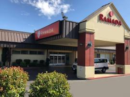 새크라멘토에 위치한 호텔 Ramada by Wyndham Sacramento