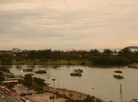 MTS @ Marina Court Resort Condo