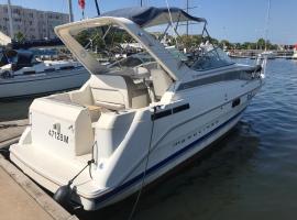 Millenium motor boat, barco en Mangalia