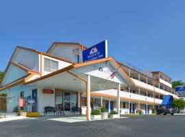 Americas Best Value Inn & Suites Branson - Near the Strip, ξενοδοχείο σε Μπράνσον