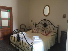 VIA ROMA 131, Kylix, Hotel in Montevarchi