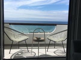 Salty House - Casa Salgada, hotel en Foz do Arelho