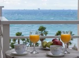 Edem BeachFront SeaView Dream Home In Beautiful Athens Riviera in Palaio Faliro