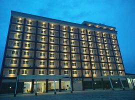 Makmur Hotel & Convention Center, hotel v destinaci Tanjungredep