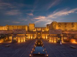 Suryagarh Jaisalmer, hotel v destinaci Džaisalmér