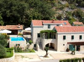 Kameni Dvori - Family Holiday Villa near Dubrovnik, villa en Lovorno