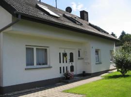 Ferienwohnung in der Vulkaneifel, hotel in Ulmen