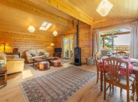 The Lodge, holiday home in Stowmarket