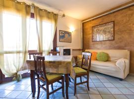 La Sartia Apartment: Porto Pozzo'da bir otel