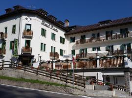 Hotel Pineta, hotel in Falcade