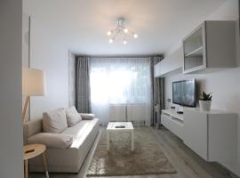 Modern & Homely Apartment - FREE PARKING - NETFLIX, fjölskylduhótel í Kaunas